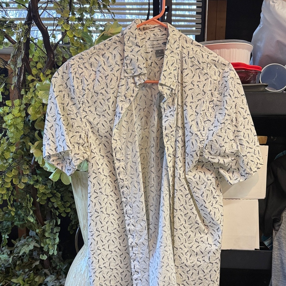 Old Navy Men's Casual White and Black Patterned Shirt